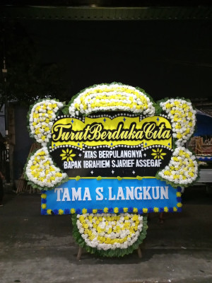 Papan Bunga Duka di Peureulak Timur